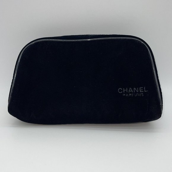 CHANEL Handbags - Chanel Parfums Black Velvet Travel Case Makeup Toiletry Bag 9x6"